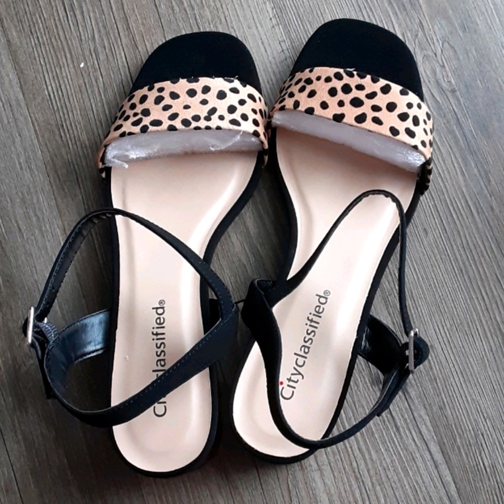 Ladies shoes